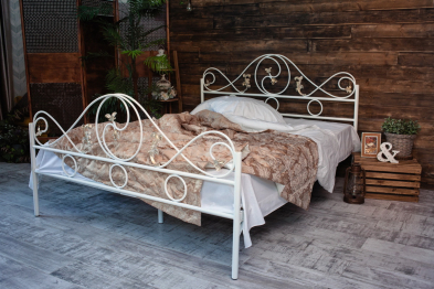 Кованая кровать Венеция 1.6 с двумя спинками