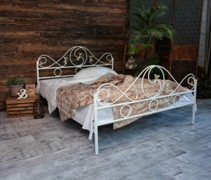 Кованая кровать Венеция 1.6 с двумя спинками
